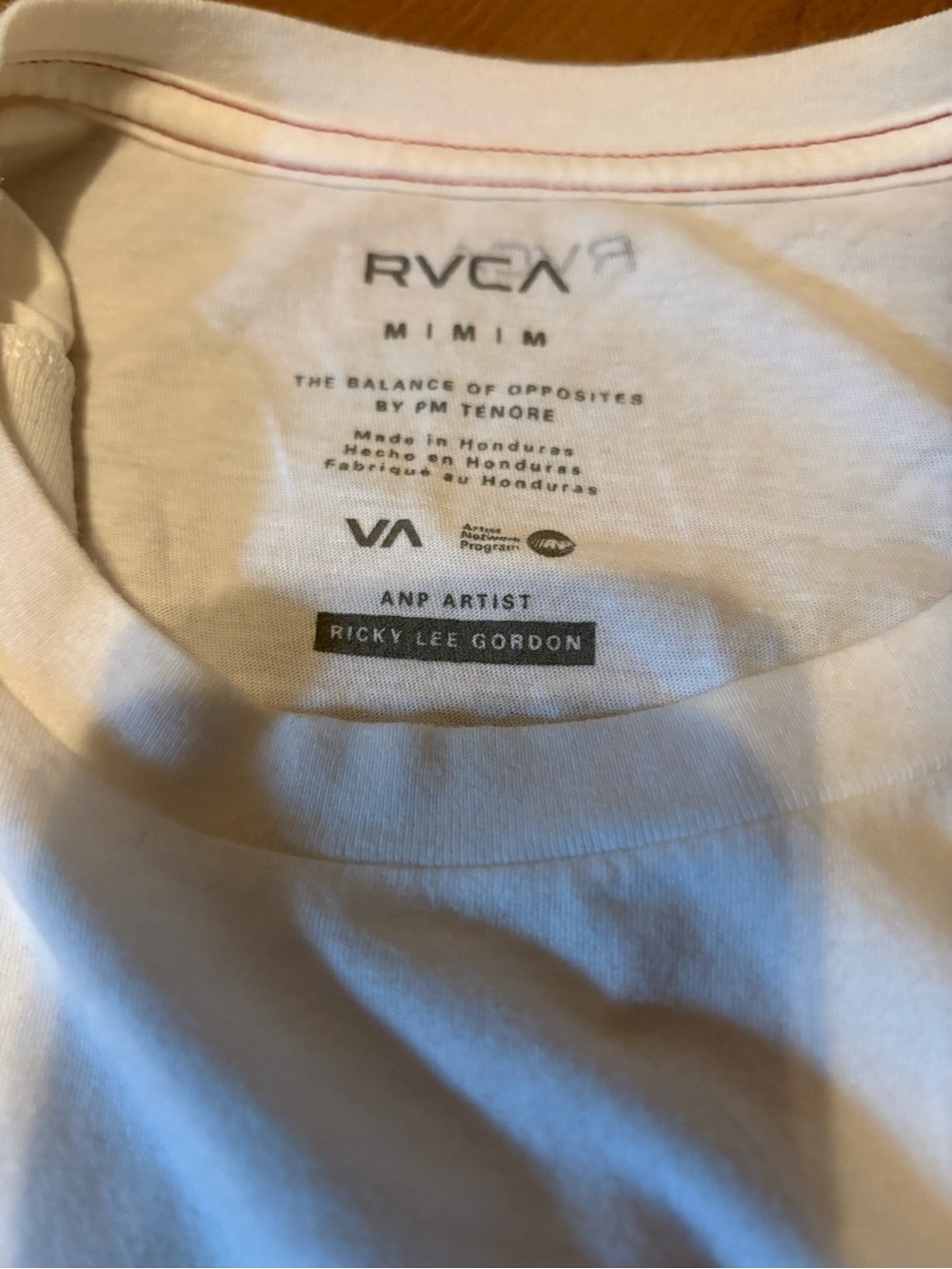 Two / RVCA Sleeveless Tank tops - Picture 6 of 6
